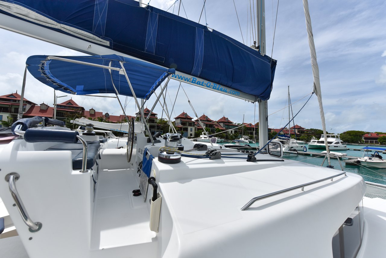 Lagoon 440 - 4 + 1 cab. — photo 12