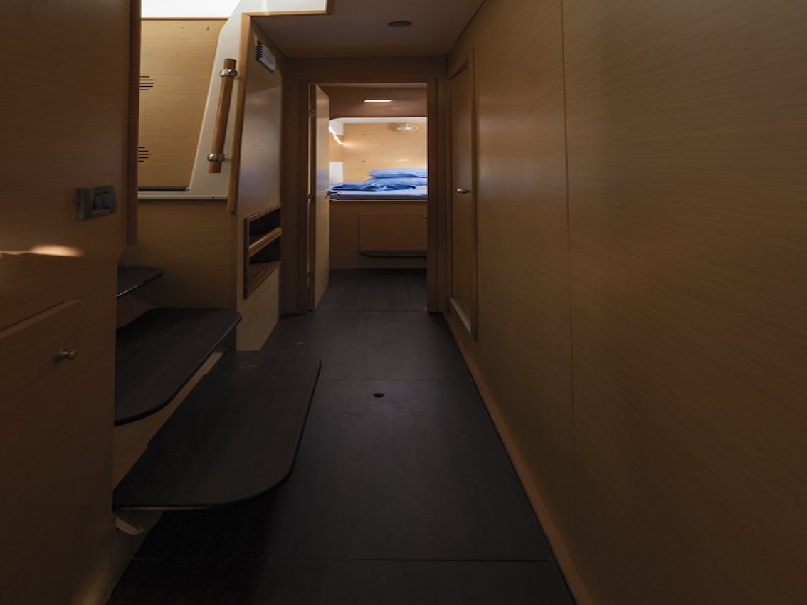 Lagoon 440 - 4 + 1 cab. — photo 24