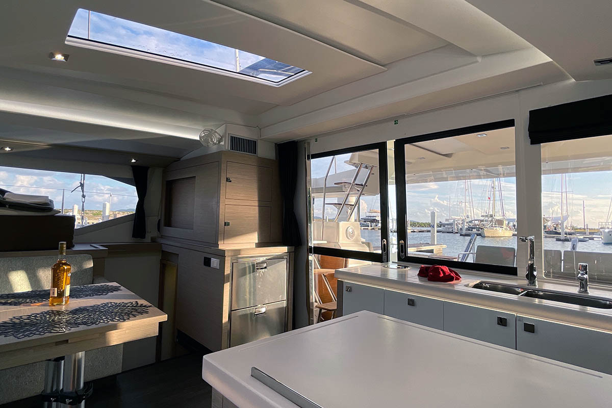 Fountaine Pajot Astrea 42 - 4 + 2 cab. — photo 17