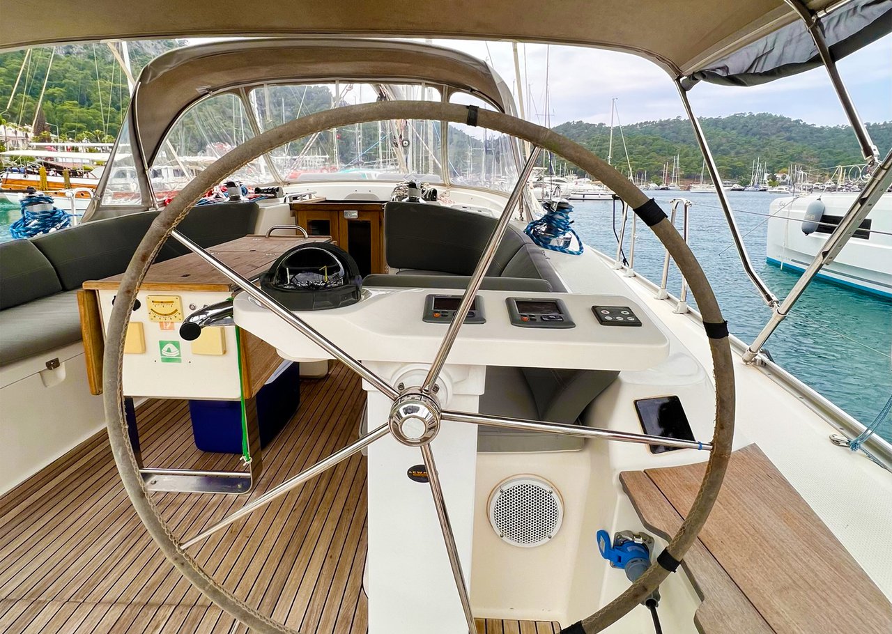 Bavaria Cruiser 45 — photo 5