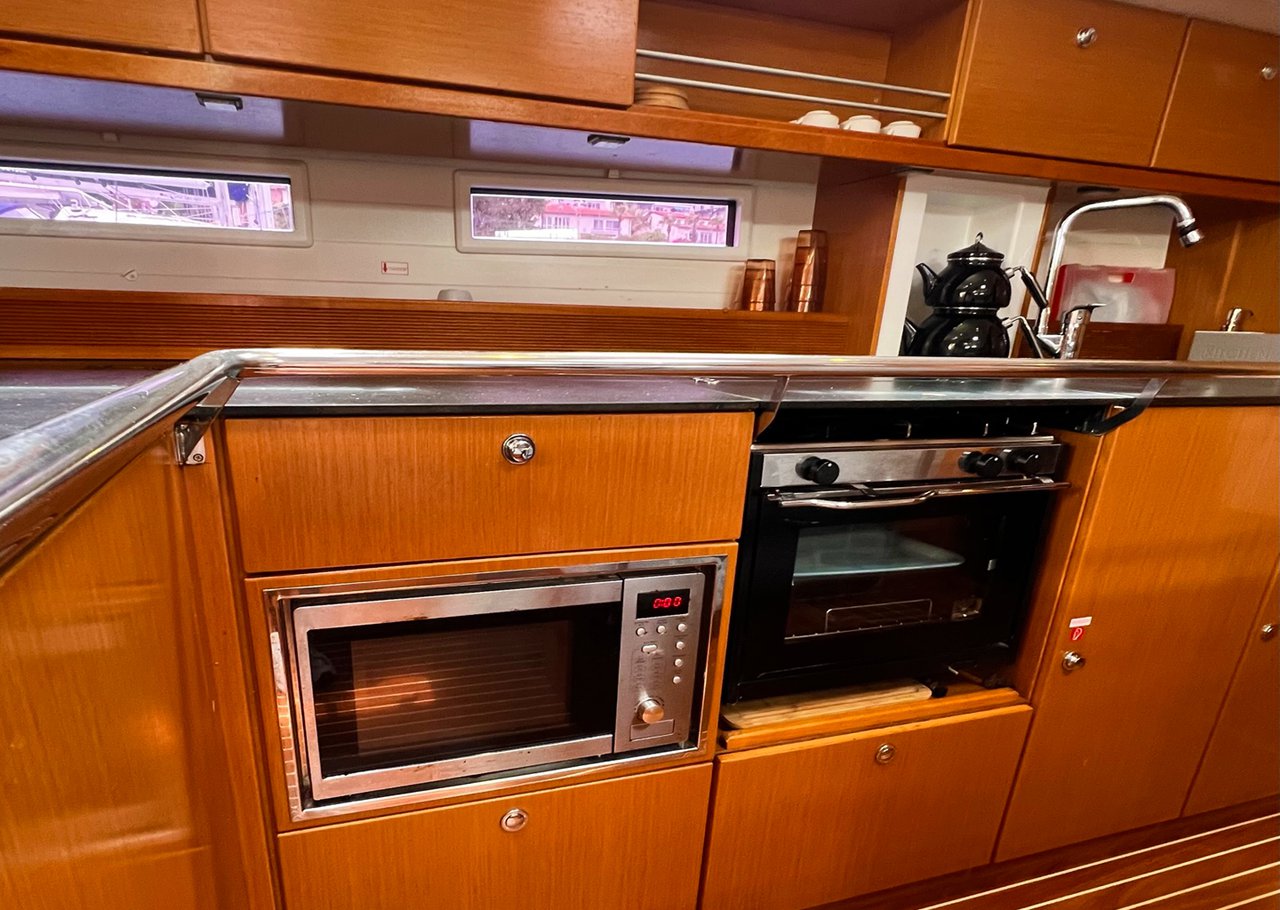 Bavaria Cruiser 45 — photo 15