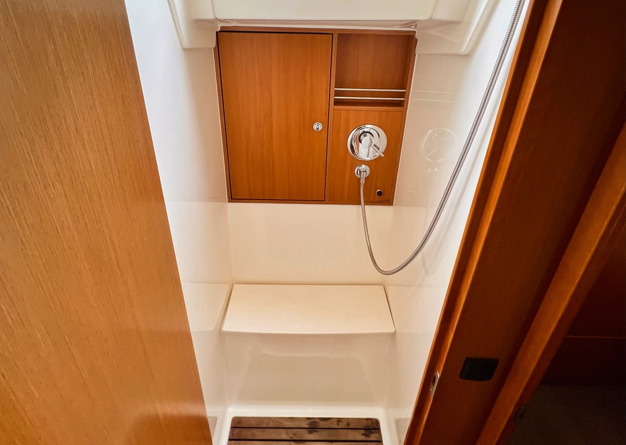 Bavaria Cruiser 45 — photo 23