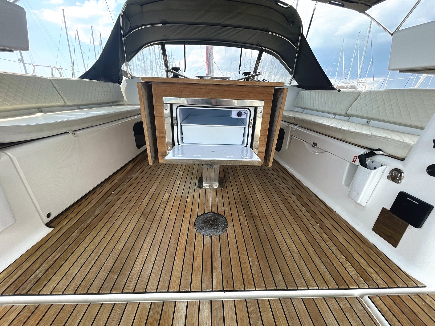 Dufour 56 Exclusive - 4 + 1 cab. — photo 26