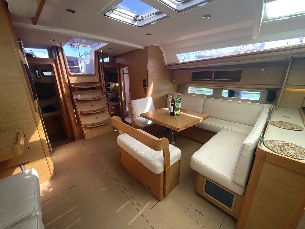 Dufour 56 Exclusive - 4 + 1 cab. — photo 31