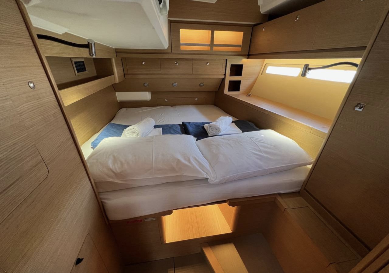 Dufour 56 Exclusive - 4 + 1 cab. — photo 4