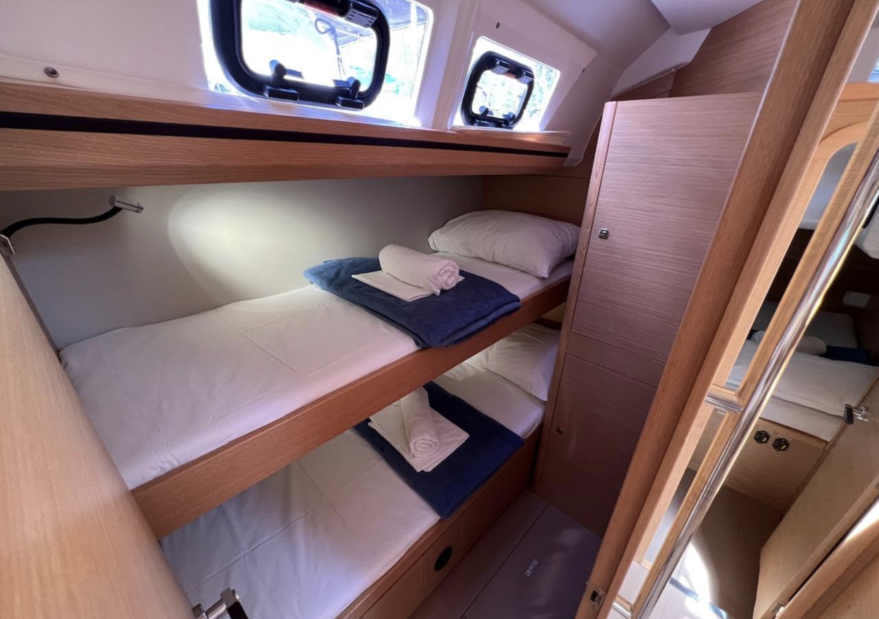 Dufour 56 Exclusive - 4 + 1 cab. — photo 7
