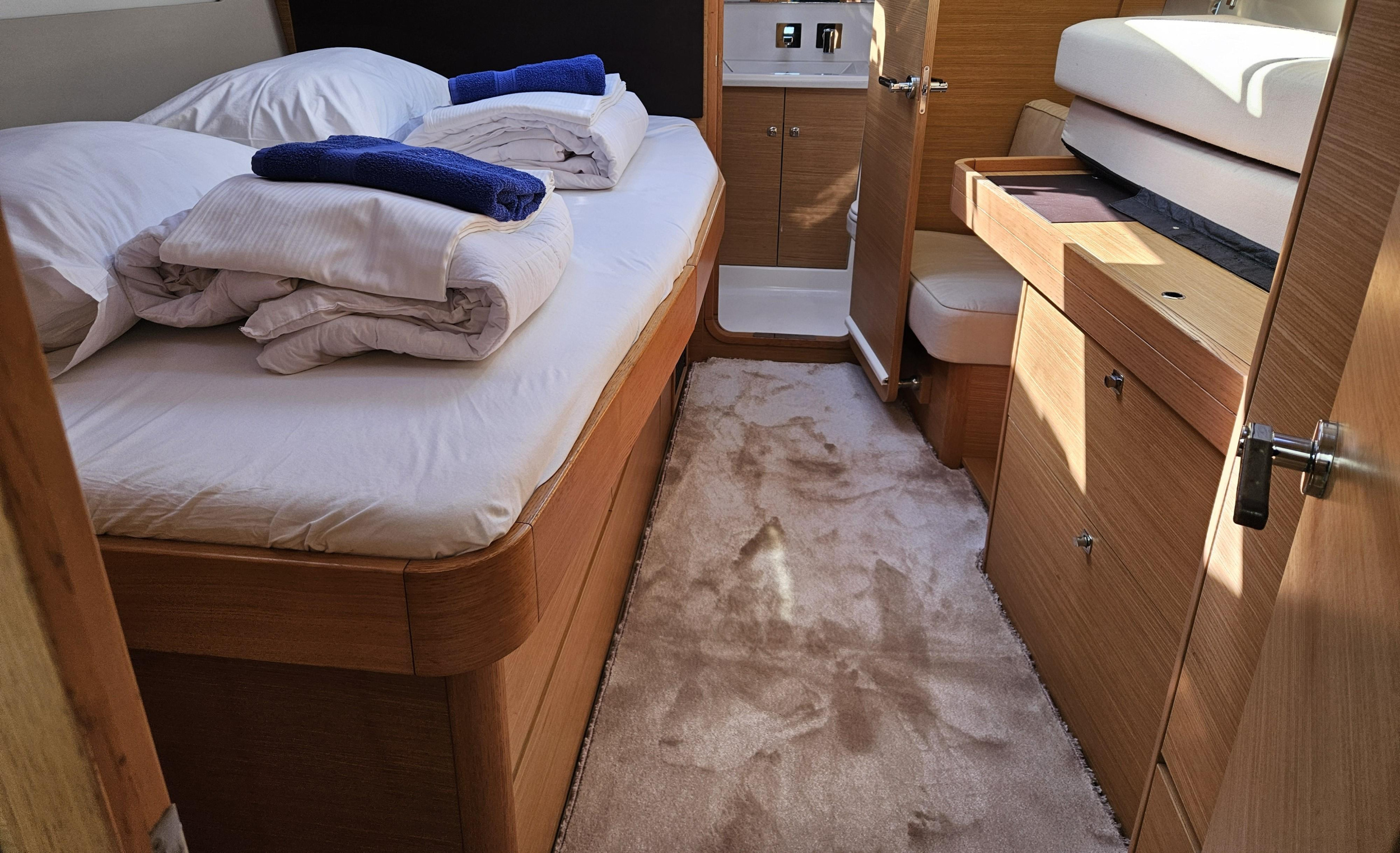 Dufour 56 Exclusive - 4 + 1 cab. — photo 14