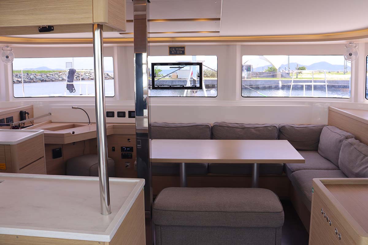 Lagoon 46 - 4 + 2 cab. — photo 12