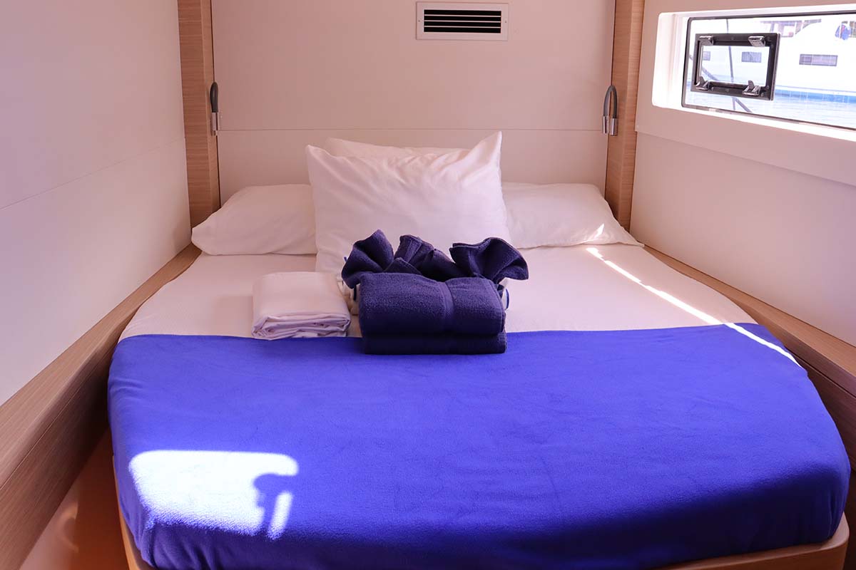 Lagoon 46 - 4 + 2 cab. — photo 24