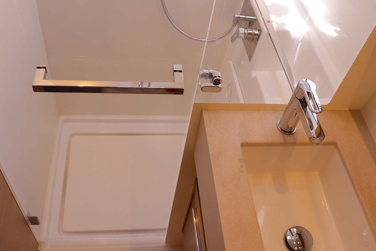 Lagoon 46 - 4 + 2 cab. — photo 26