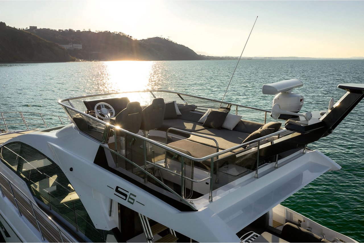 Azimut S6 — photo 8