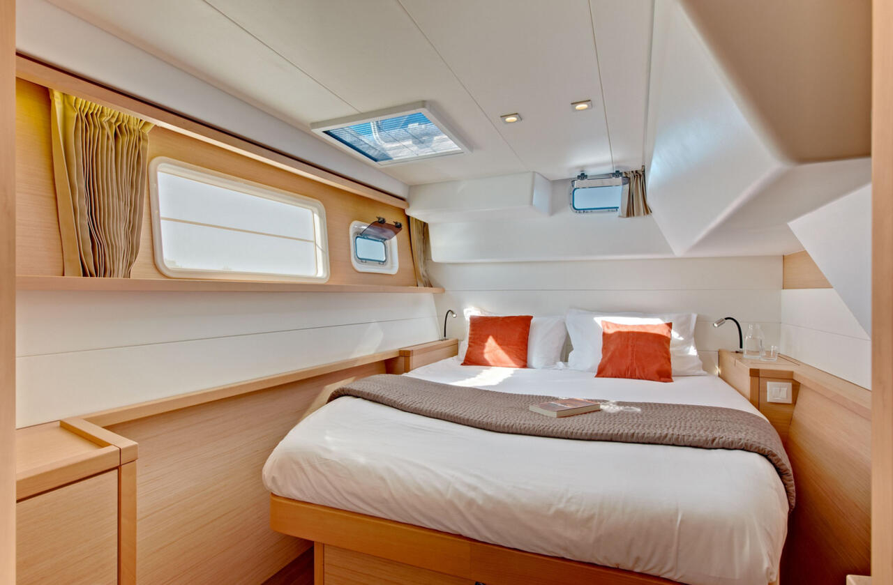 Lagoon 46 - 4 + 1 cab. — photo 13