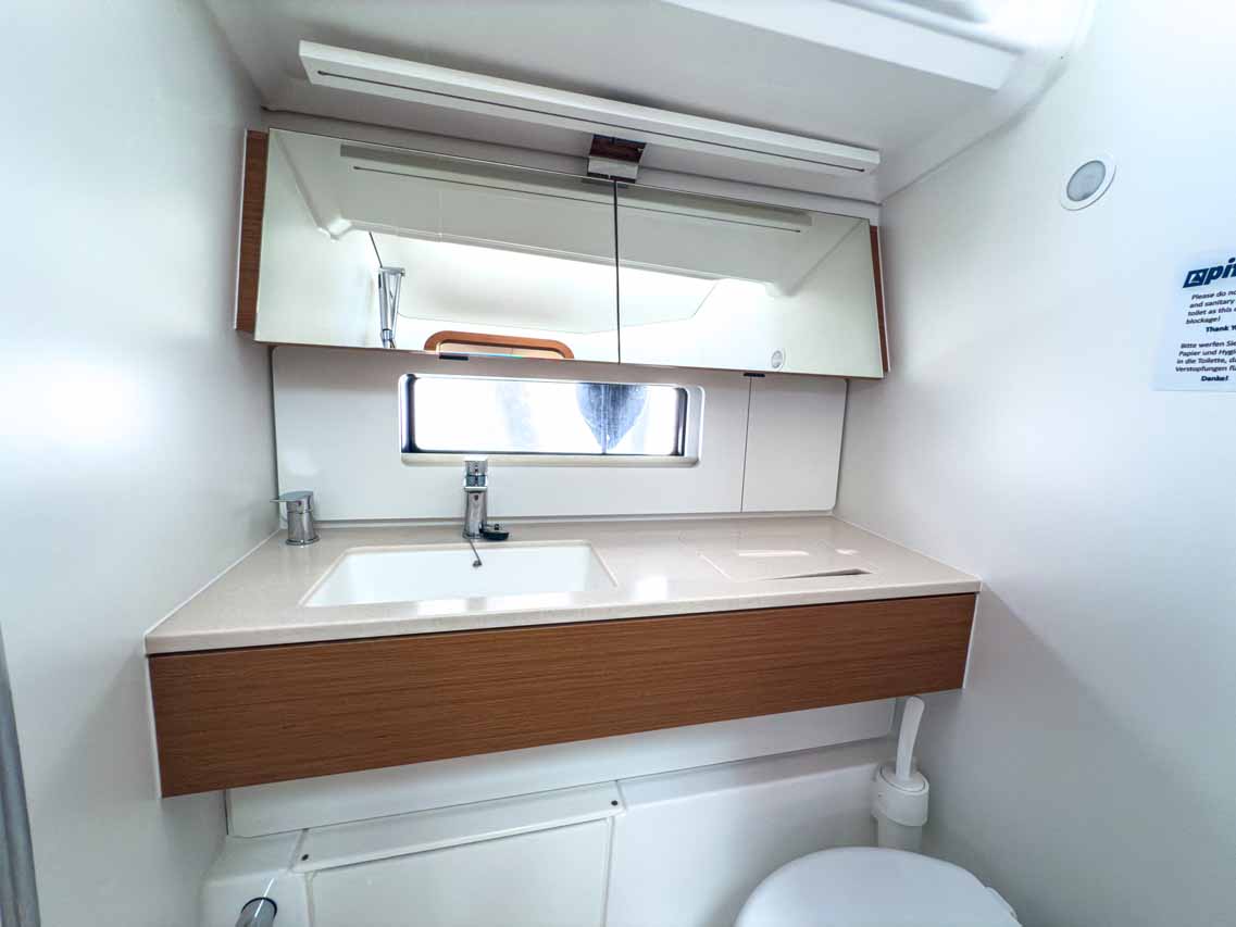 Dufour 44 - 4 cab — photo 21