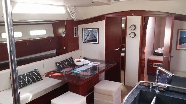 Hanse 540e — photo 7