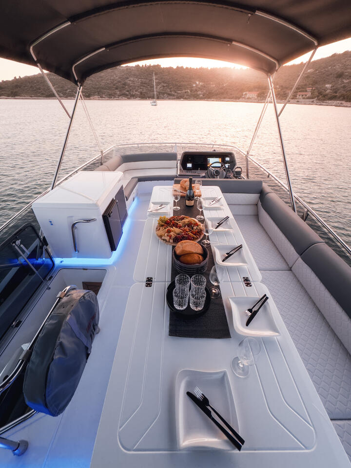 Galeon 440 Fly (Diesel) — photo 14