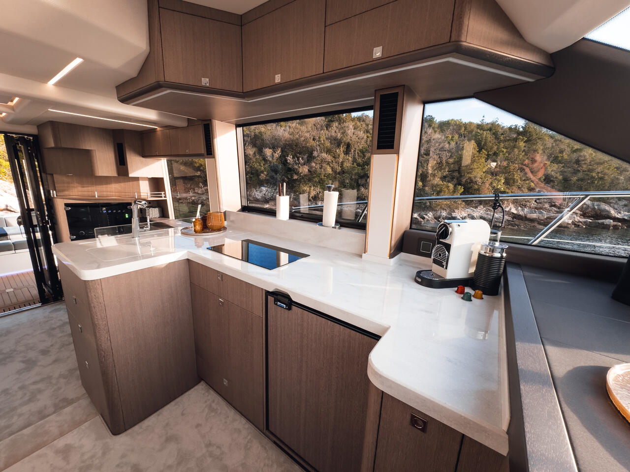 Galeon 440 Fly (Diesel) — photo 20