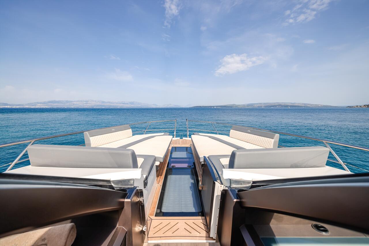 Galeon 640 Fly — photo 9