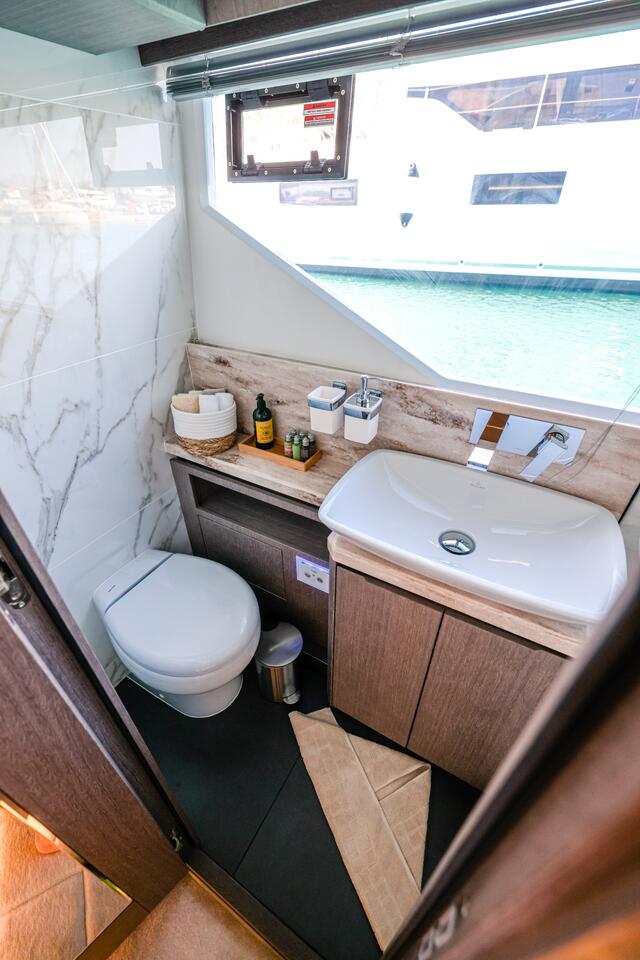 Galeon 640 Fly — photo 30
