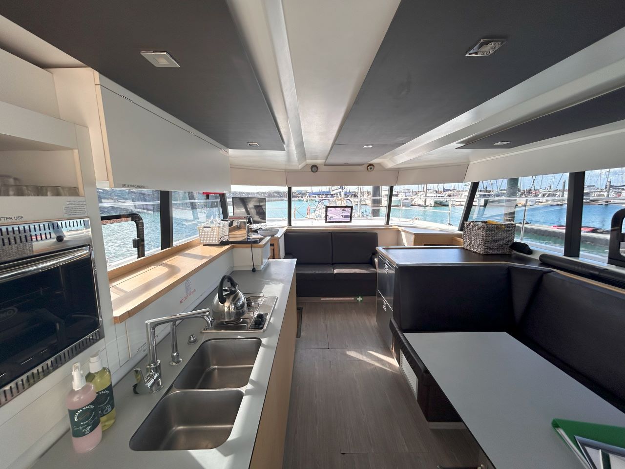 Fountaine Pajot MY 37 - 3 cab. — photo 6