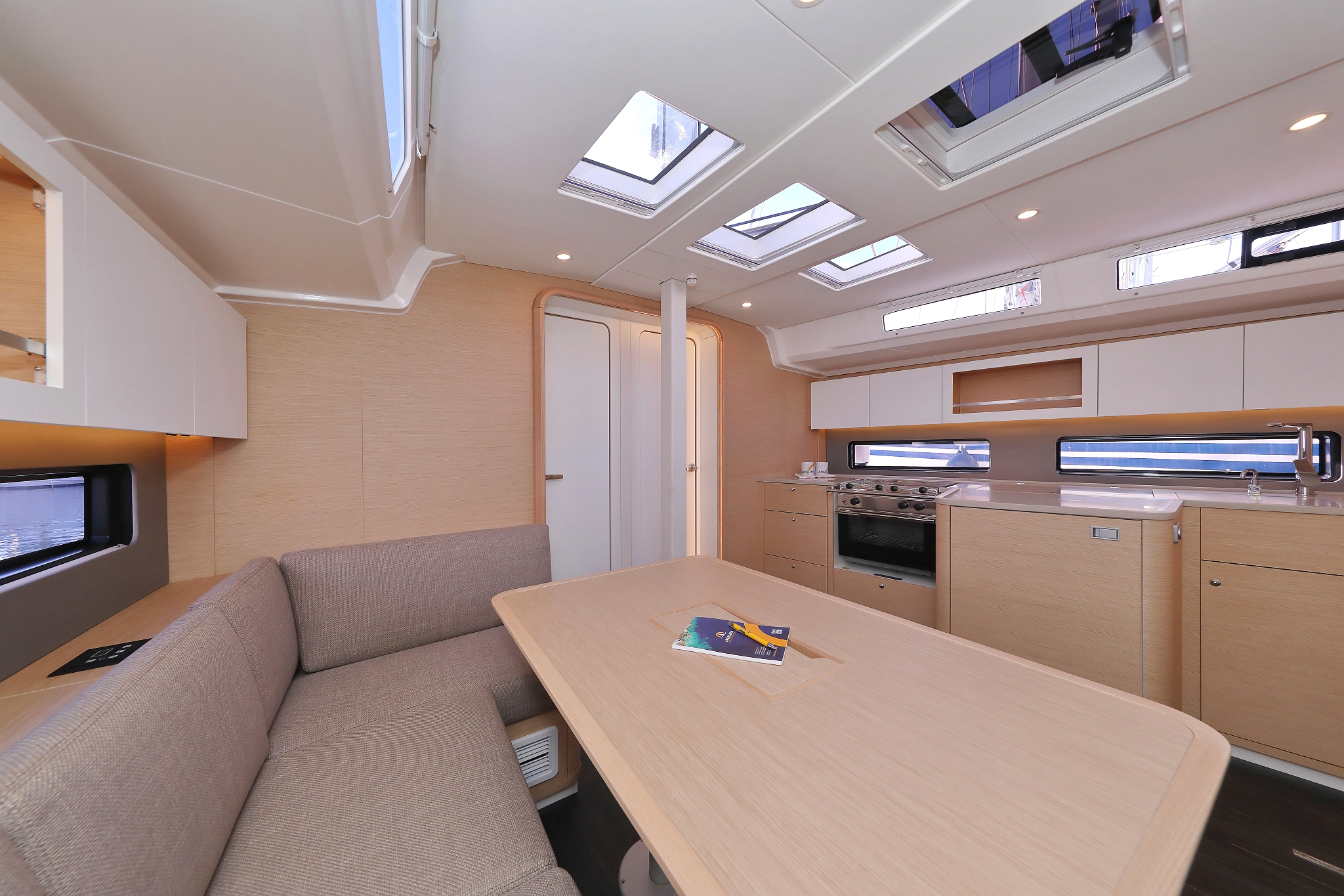 Dufour 41 - 4 cab. — photo 15