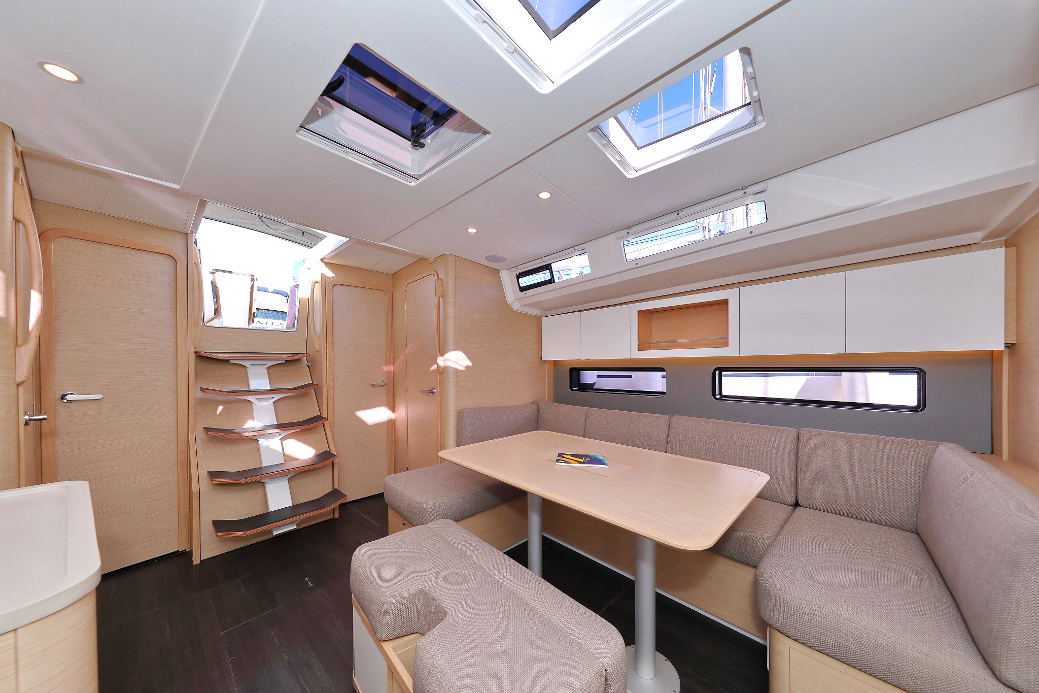 Dufour 41 - 4 cab. — photo 21