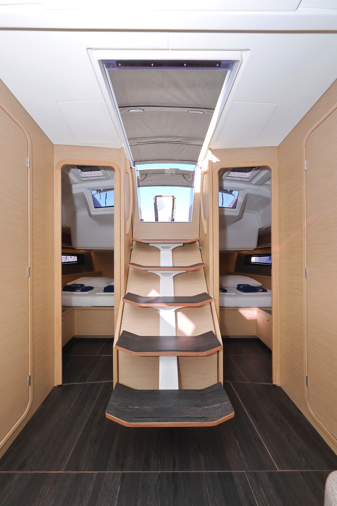 Dufour 41 - 4 cab. — photo 22
