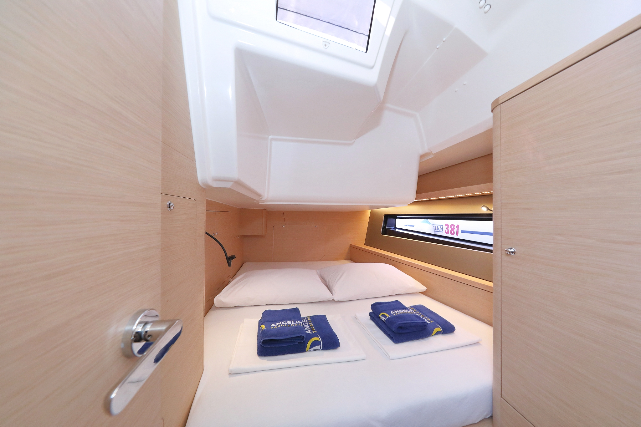 Dufour 41 - 4 cab. — photo 26