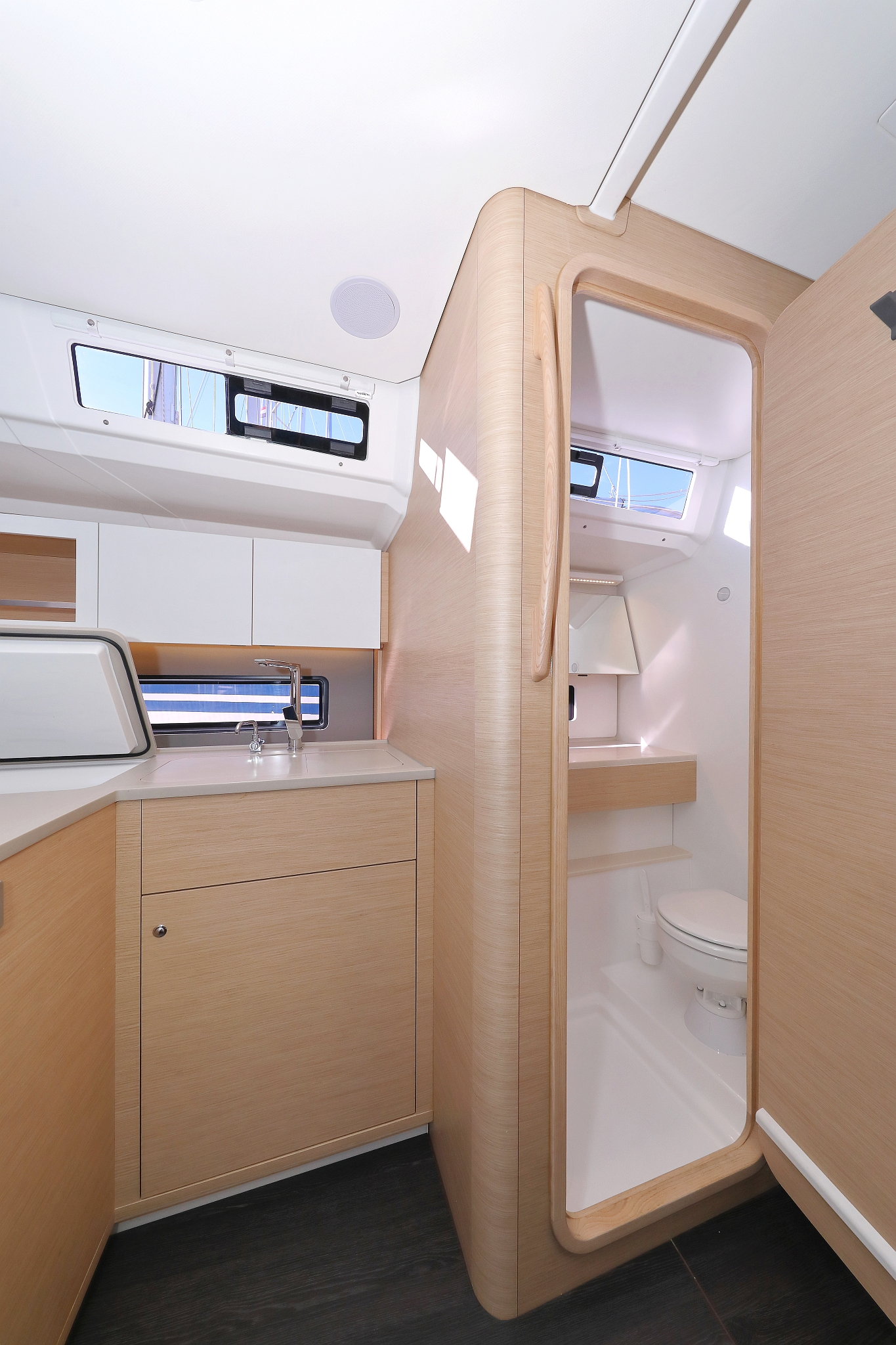 Dufour 41 - 4 cab. — photo 36