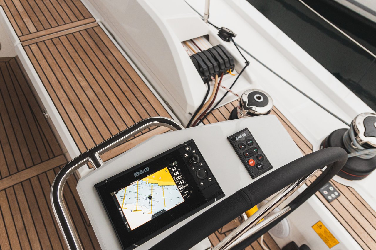 Oceanis 51.1 - 5 + 1 cab. — photo 7