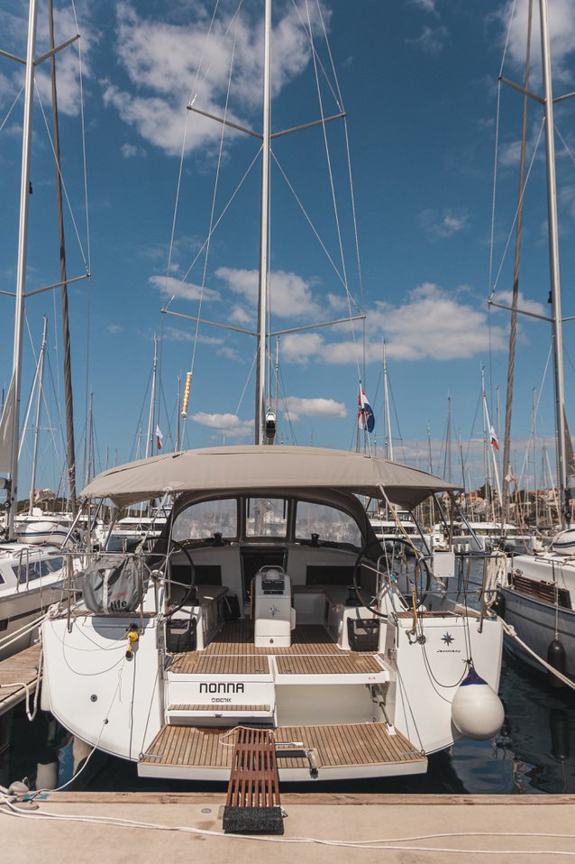 Sun Odyssey 490 - 5 + 1 cab. — photo 3