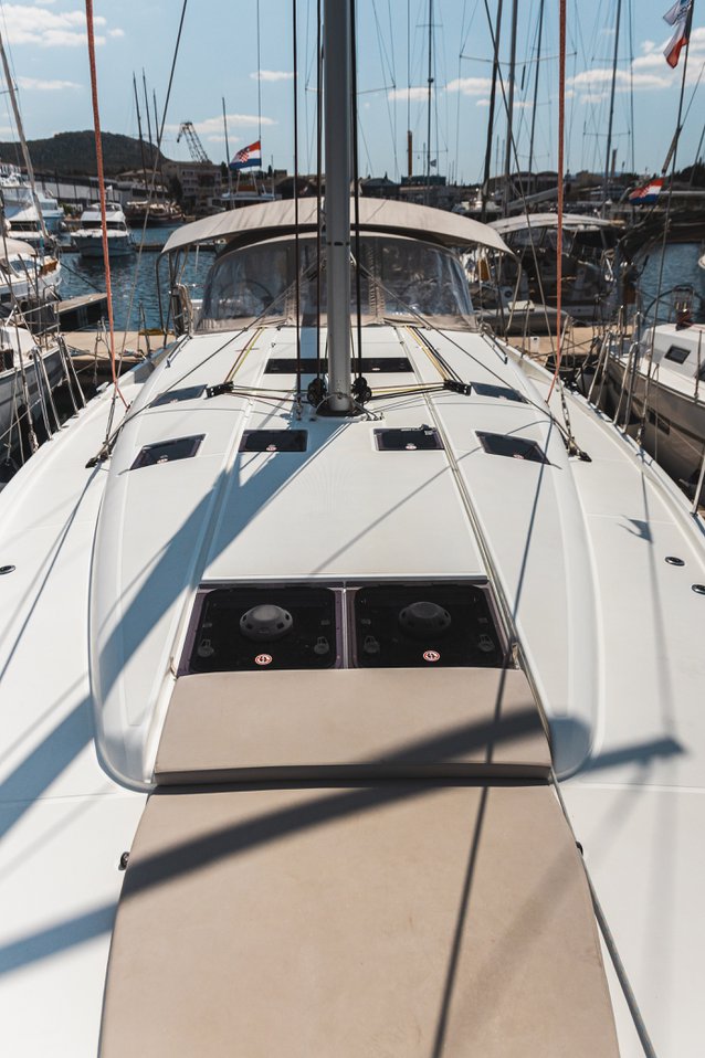 Sun Odyssey 490 - 5 + 1 cab. — photo 8