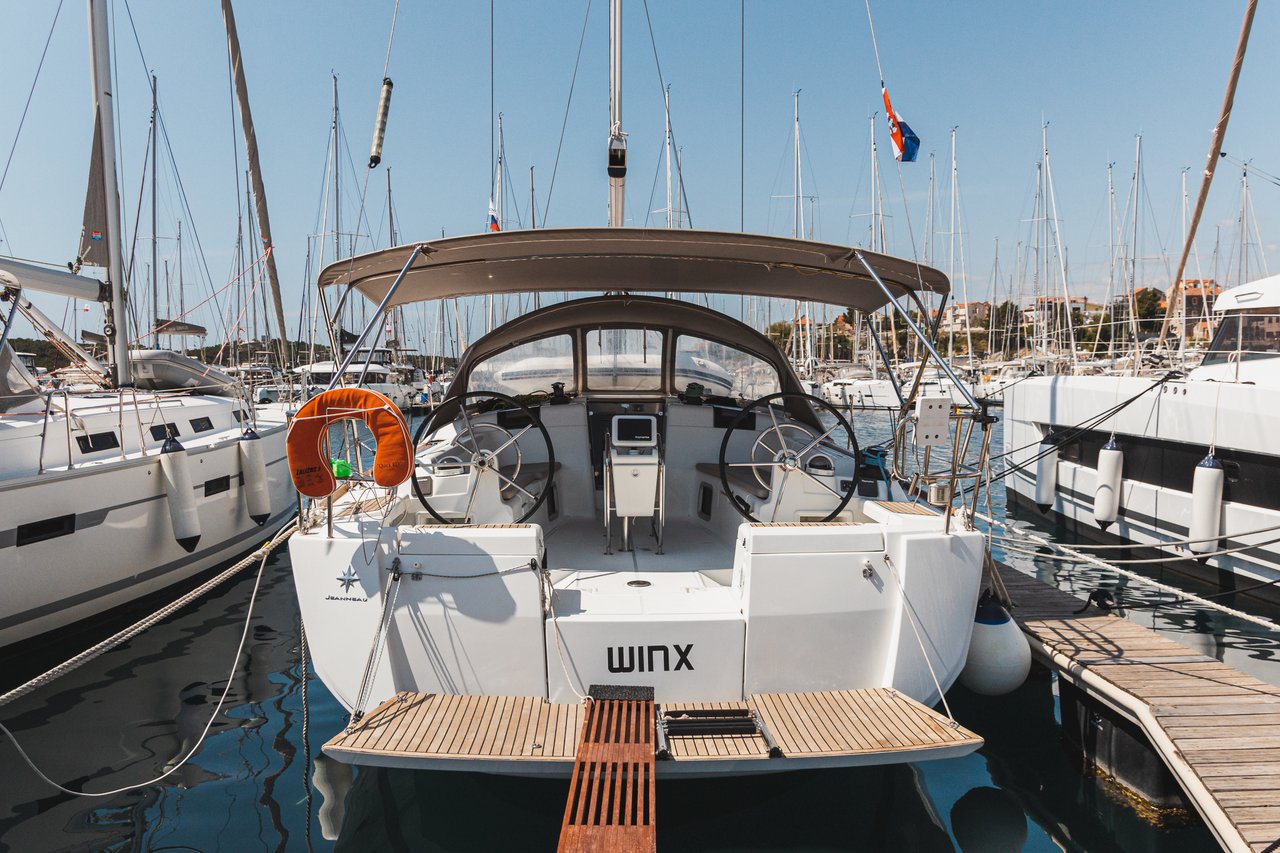 Sun Odyssey 449 — photo 1