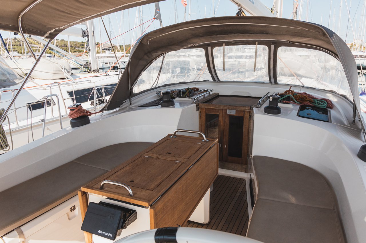 Bavaria Cruiser 45 — photo 4