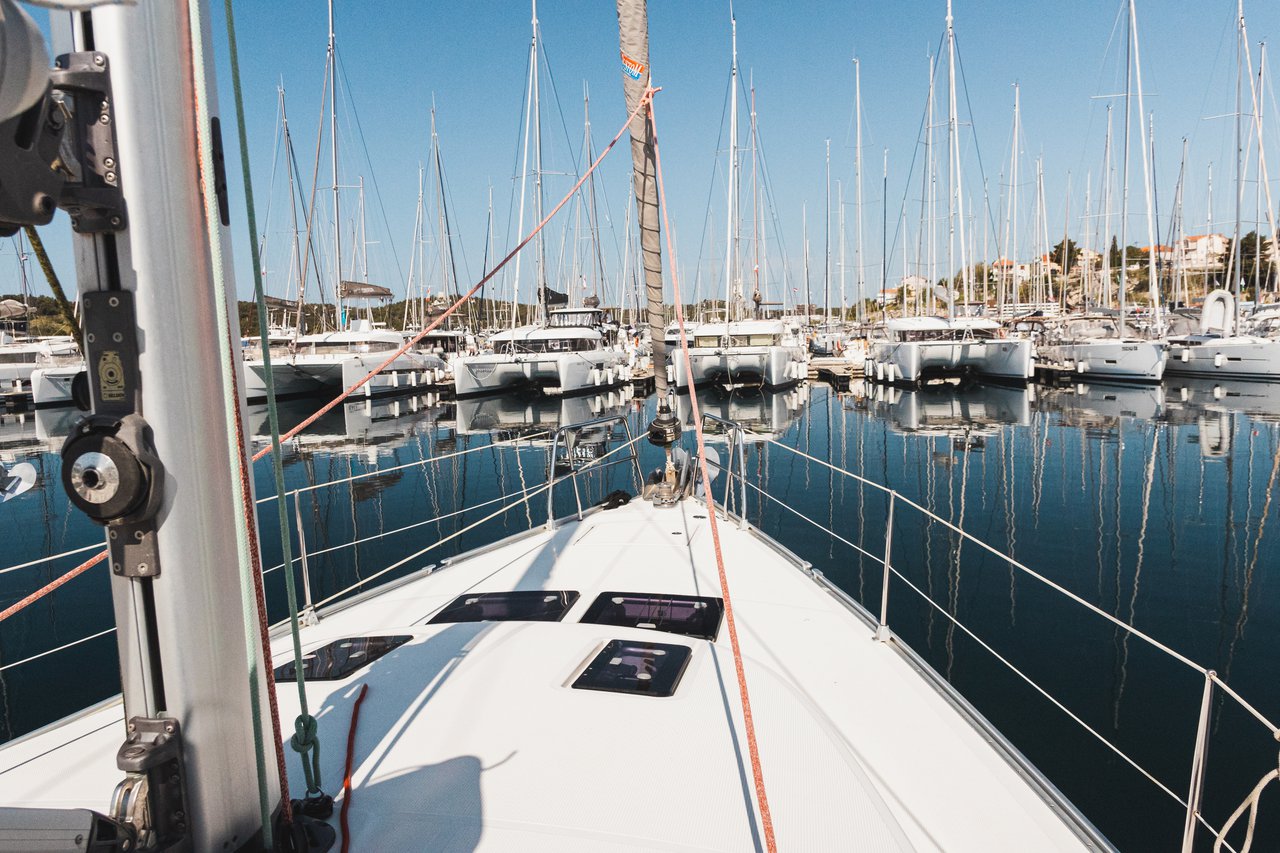 Bavaria Cruiser 45 — photo 6