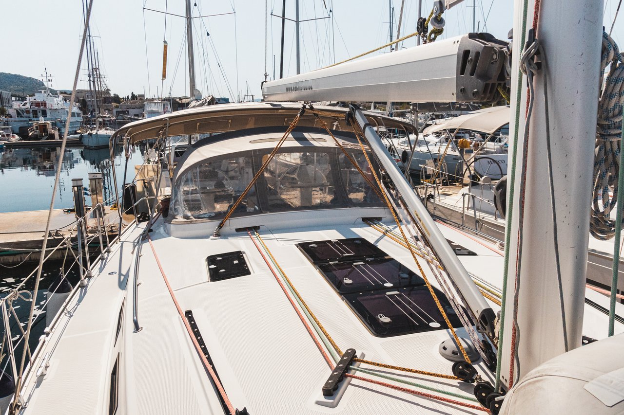 Bavaria Cruiser 45 — photo 7