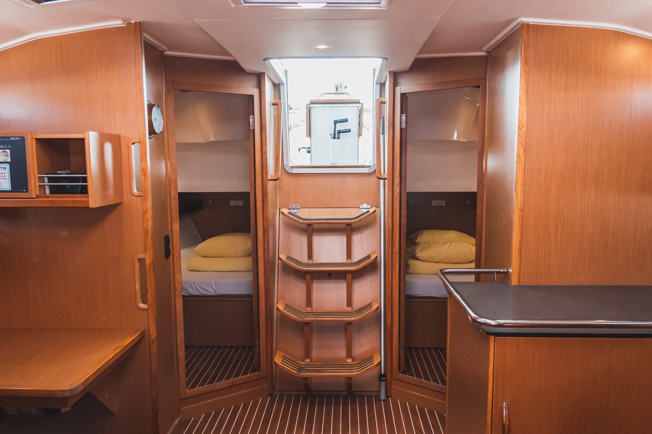 Bavaria Cruiser 45 — photo 10