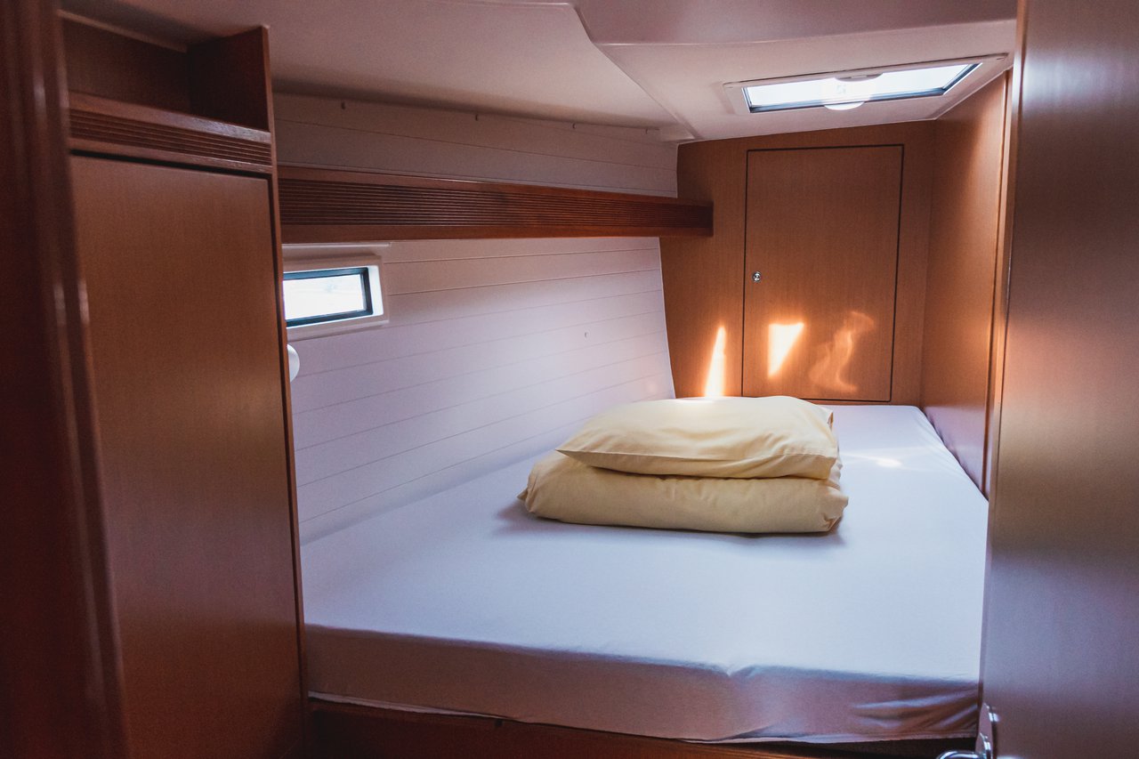 Bavaria Cruiser 45 — photo 13