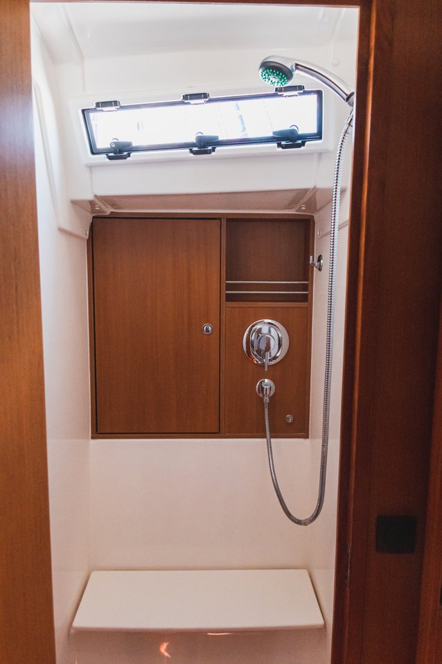 Bavaria Cruiser 45 — photo 17