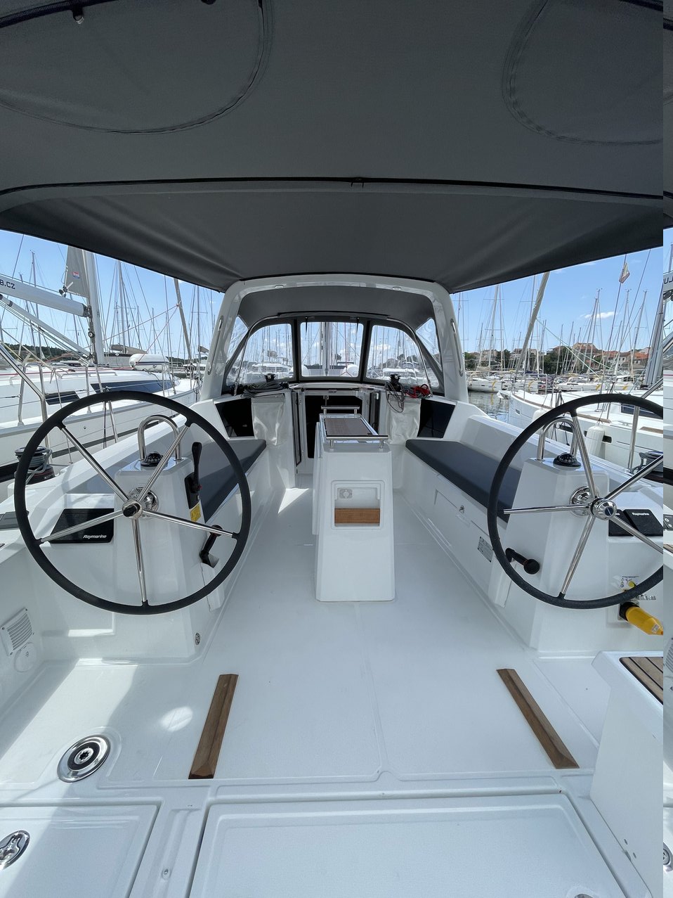 Oceanis 38.1 — photo 5