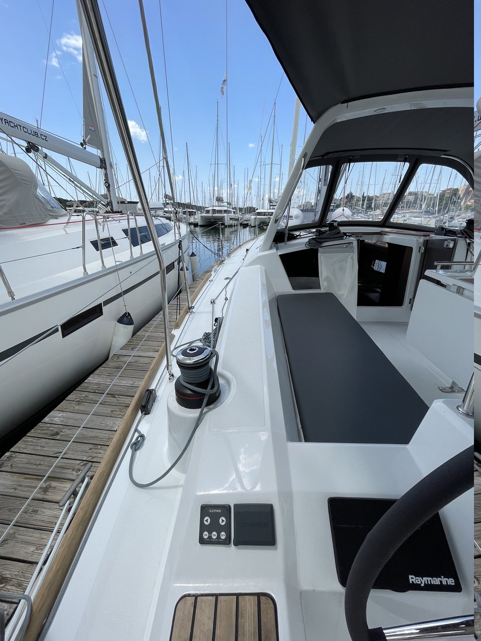 Oceanis 38.1 — photo 7