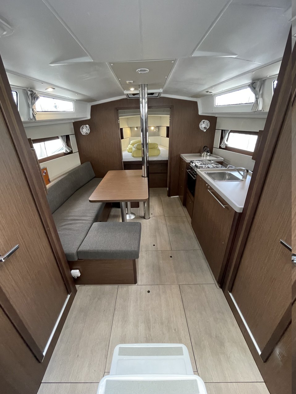 Oceanis 38.1 — photo 10