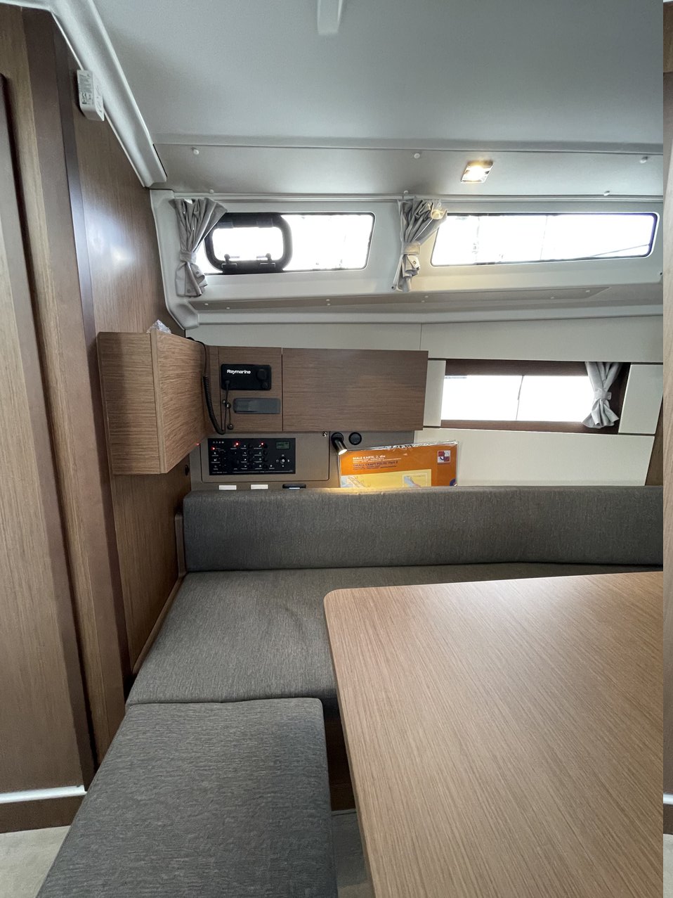 Oceanis 38.1 — photo 11