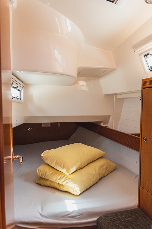 Bavaria 36 Cruiser — photo 12