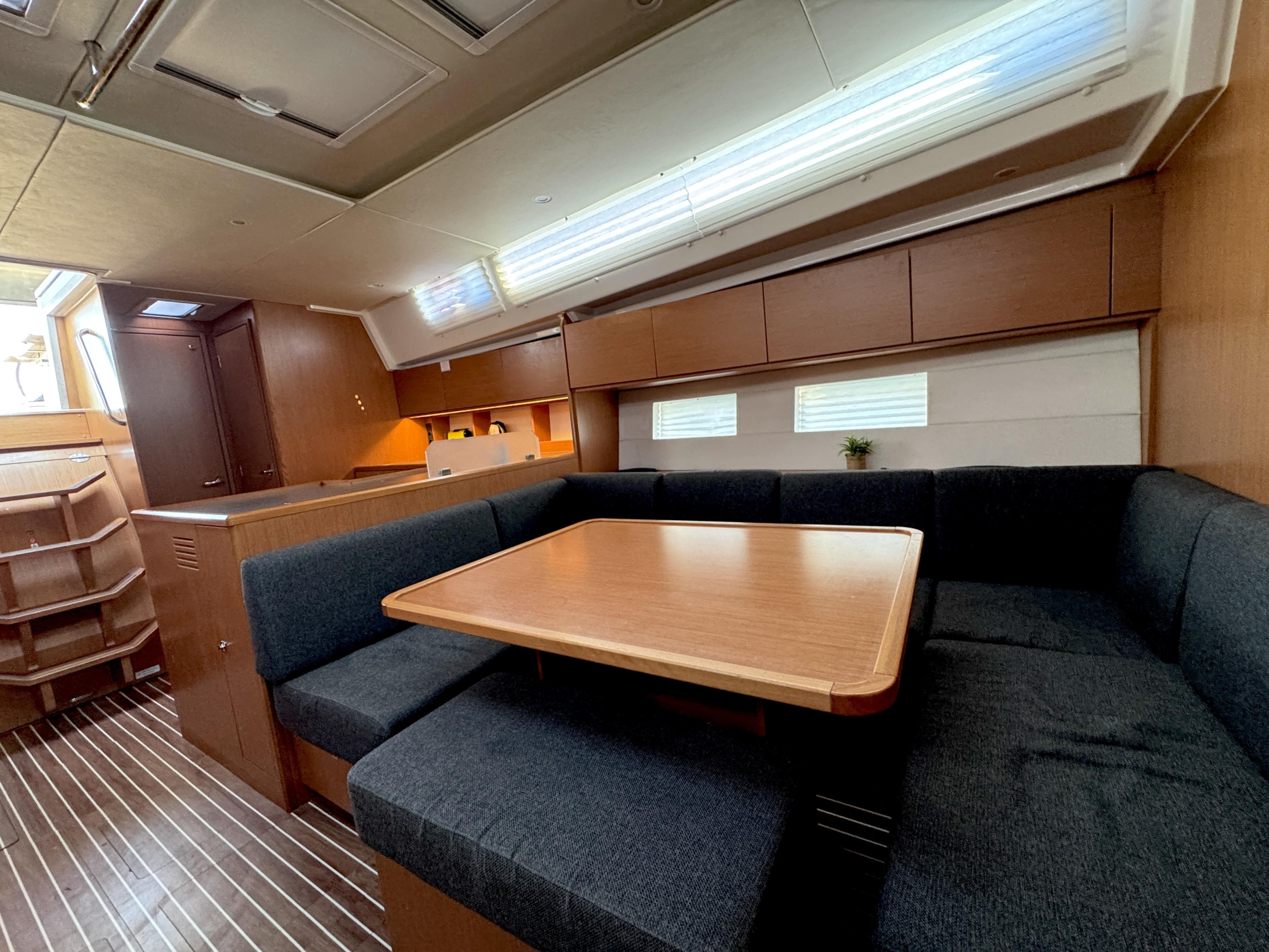 Bavaria C50 Holiday - 5 cab. — photo 17