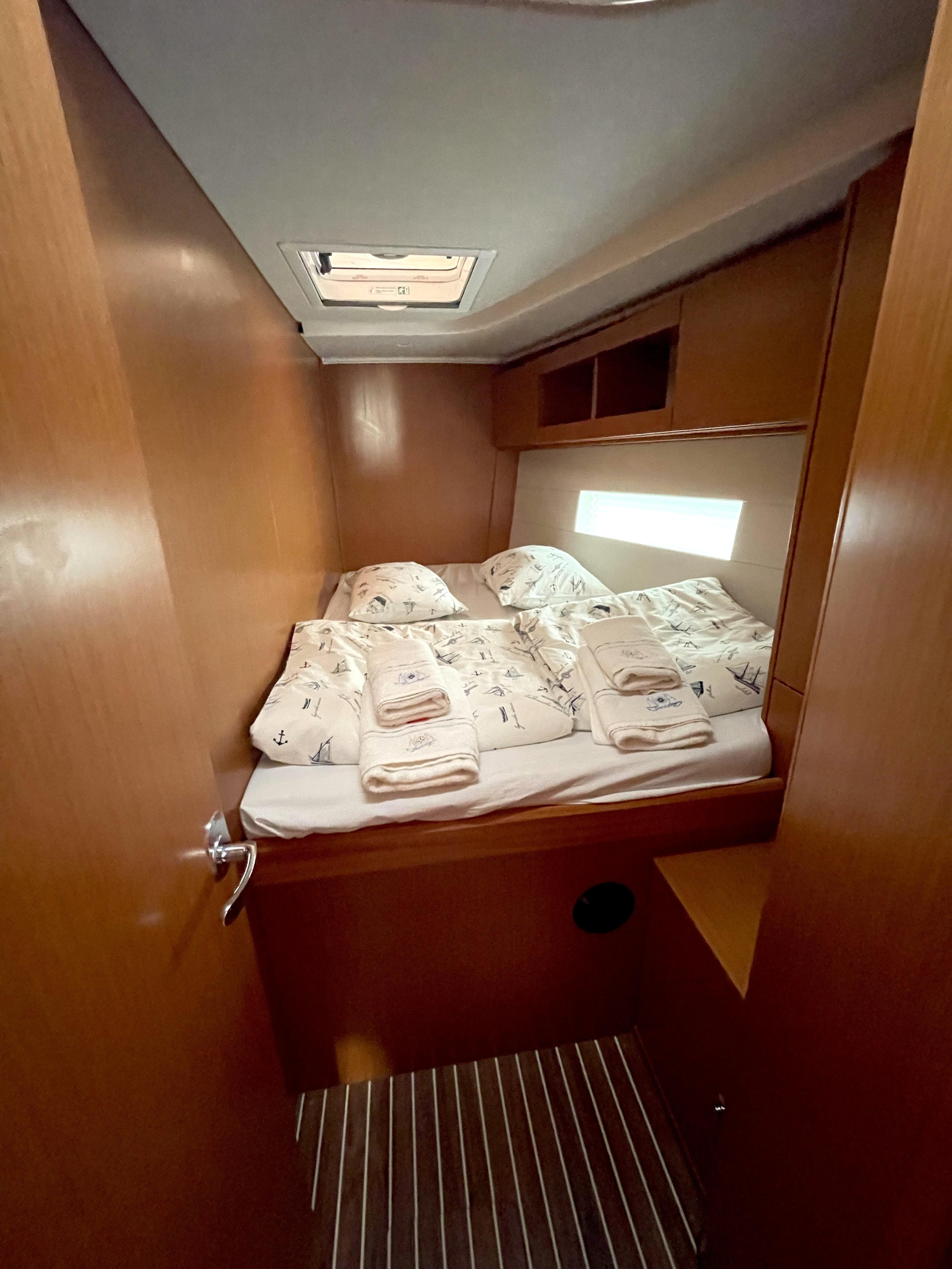 Bavaria C50 Holiday - 5 cab. — photo 10