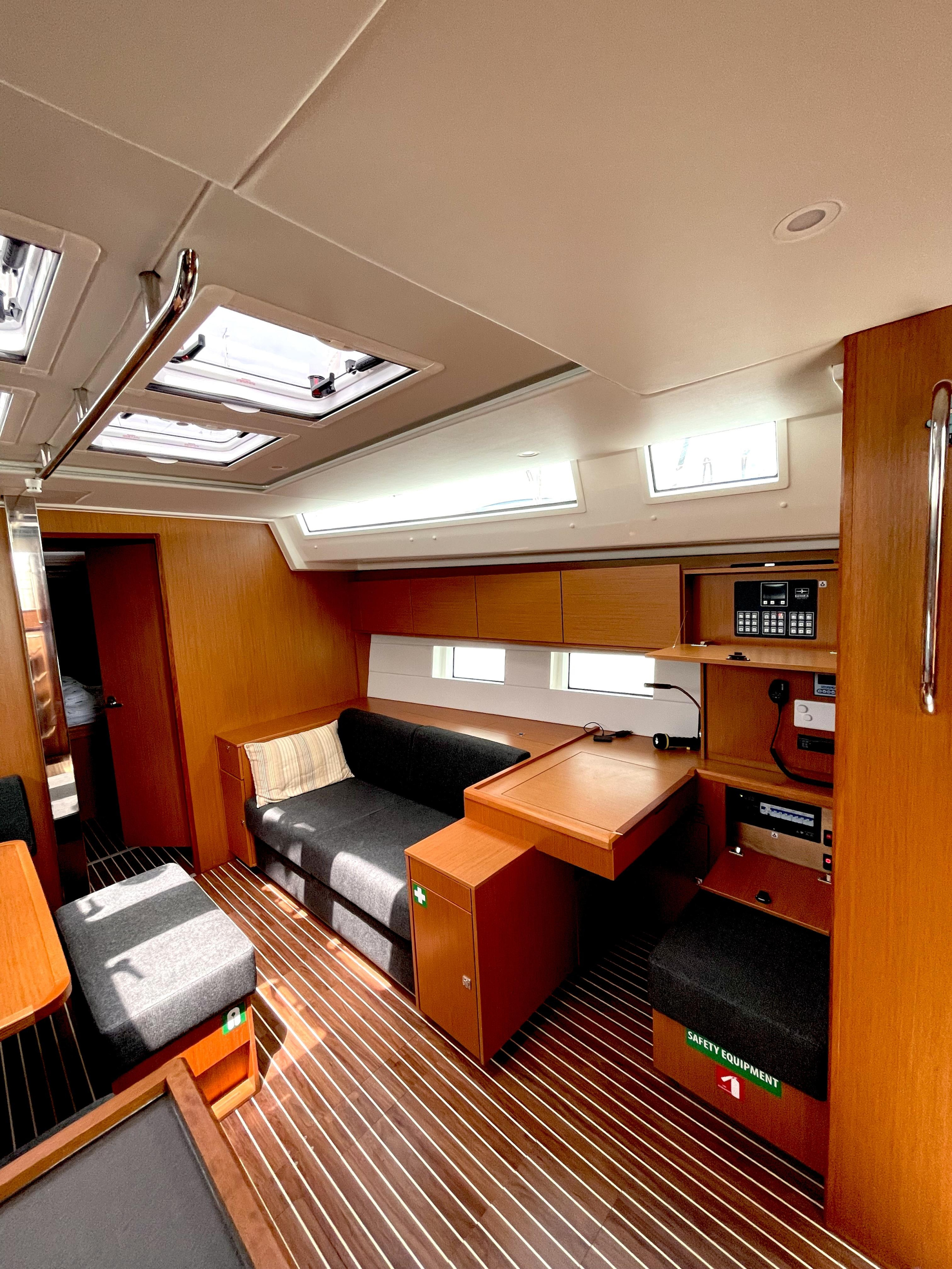 Bavaria C50 Holiday - 5 cab. — photo 6