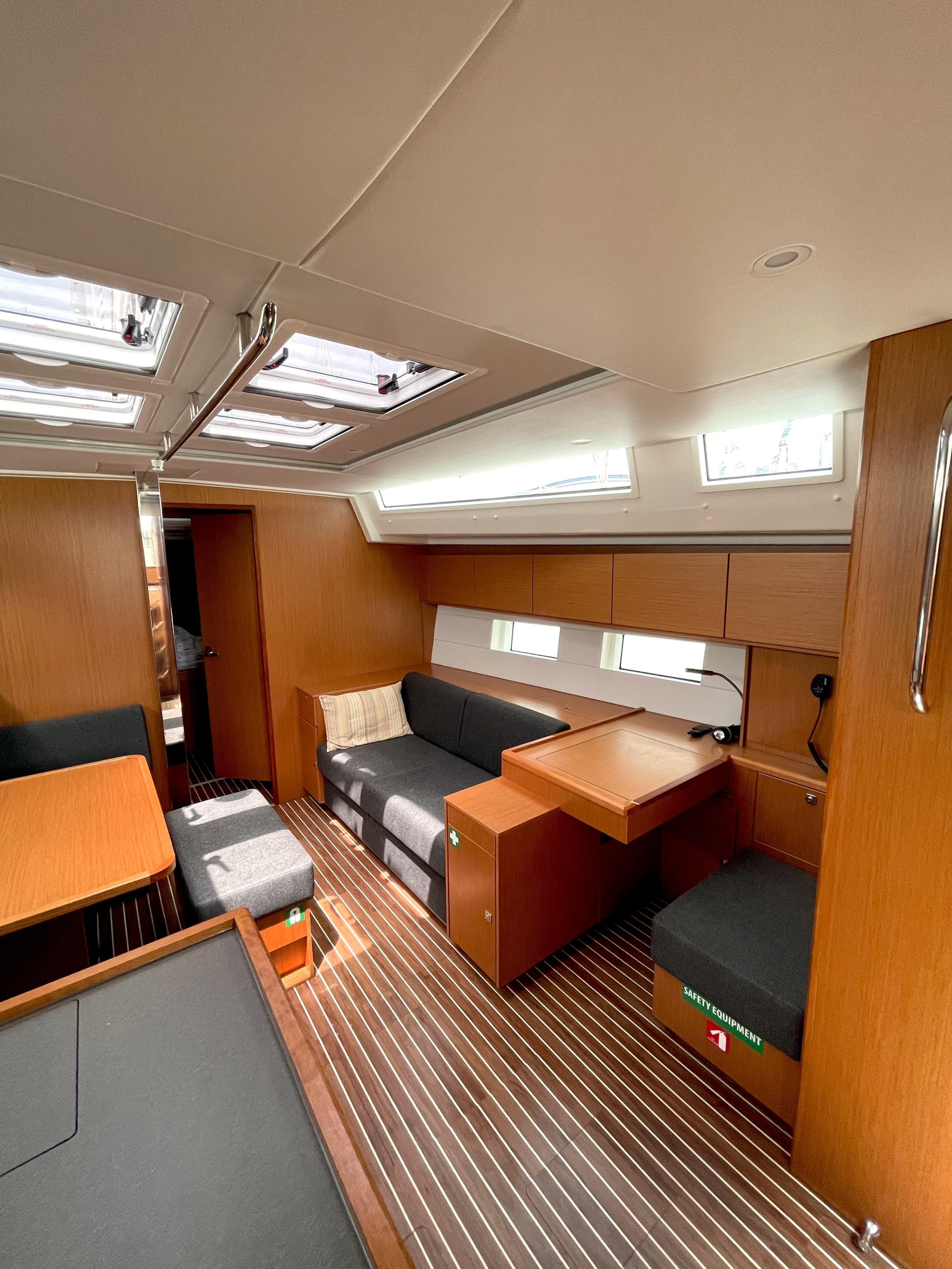 Bavaria C50 Holiday - 5 cab. — photo 7