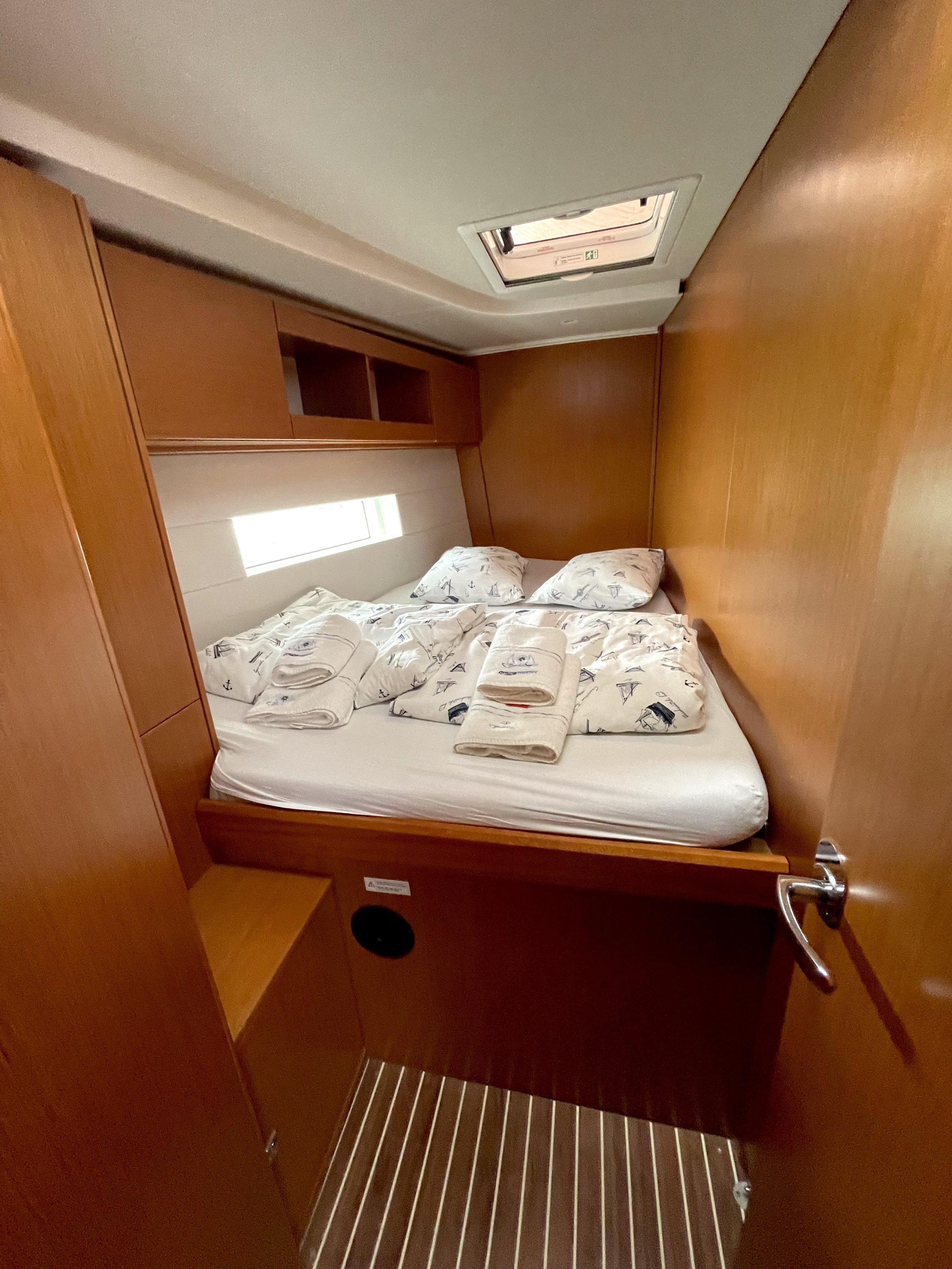 Bavaria C50 Holiday - 5 cab. — photo 9