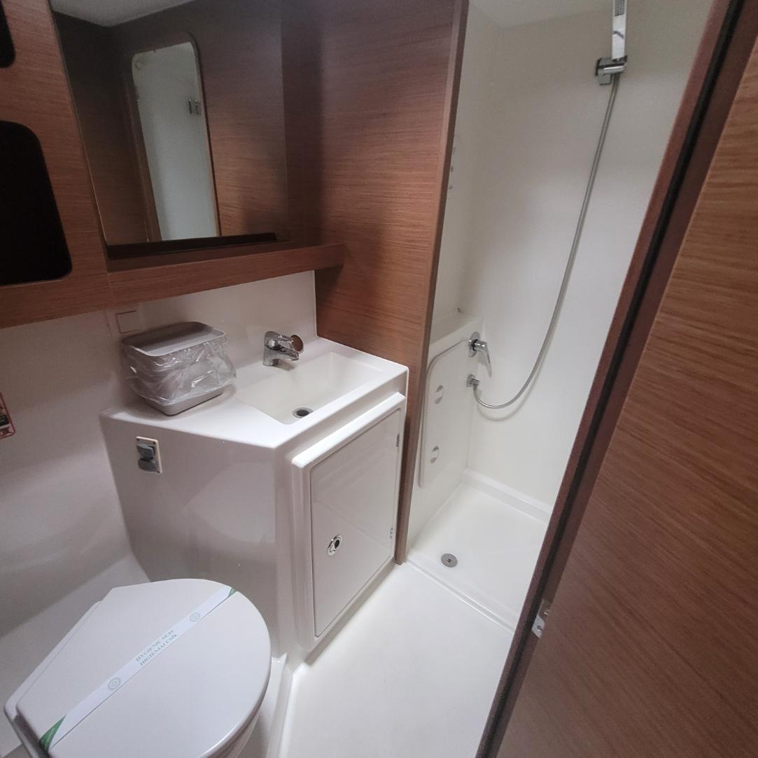 Lagoon 42 - 4 + 2 cab. — photo 10