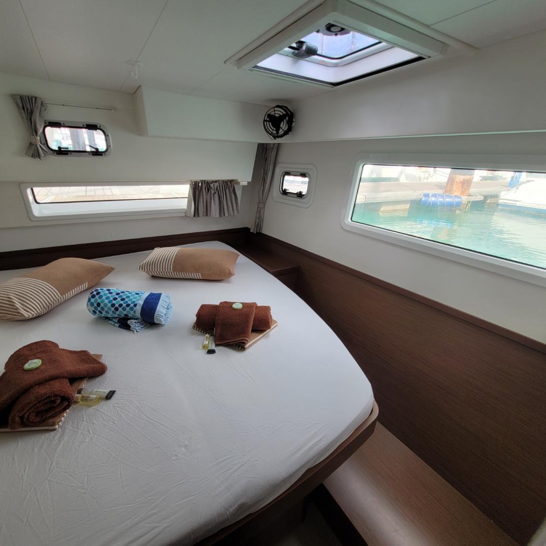 Lagoon 42 - 4 + 2 cab. — photo 15